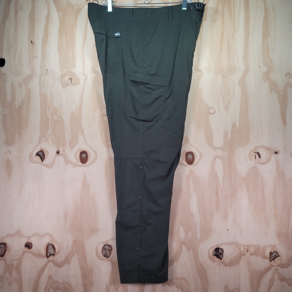 REI Co-op Sahara Cargo Hiking Pants Mens 36x32 Olive Green Roll Up Leg Stretch - Picture 5 of 16